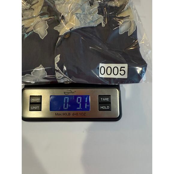 Tommy Bahama 100% Silk Hawaiian Shirt M Blue Cream Floral Aloha Island Resort - Picture 7 of 7